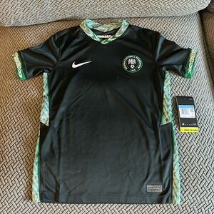 Nike Youth Nigeria Football Federation Jersey - Gray & Green - Size Medium